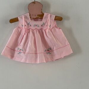 Vintage pink seersucker sleeveless dress embroidered strawberries Size 18 months